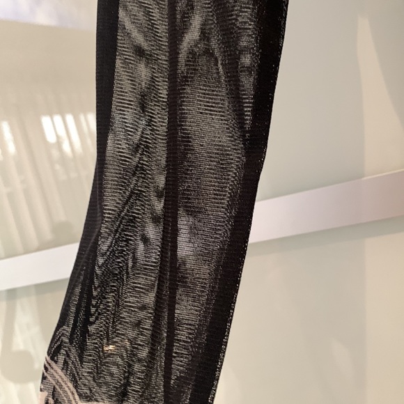 I.N.C. - Picture 8 of 11